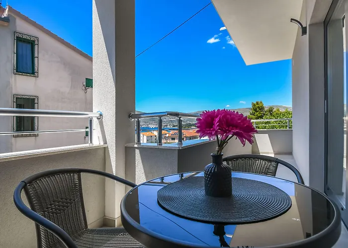 Neli Lejlighed Trogir