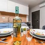 Apartamento Neli Trogir