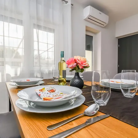 Apartament Neli