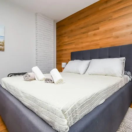Neli Apartament